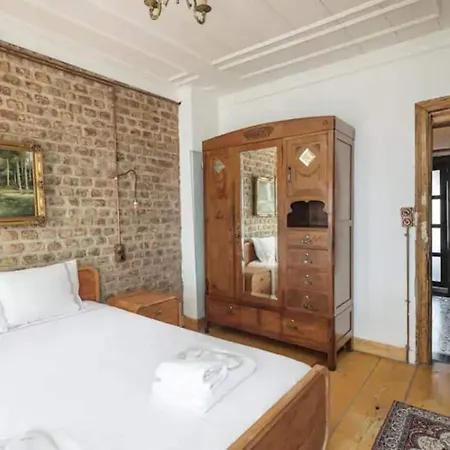 بيت للعطل Gorgeous Rustic Balat 4bed2bath Home! #363 اسطنبول